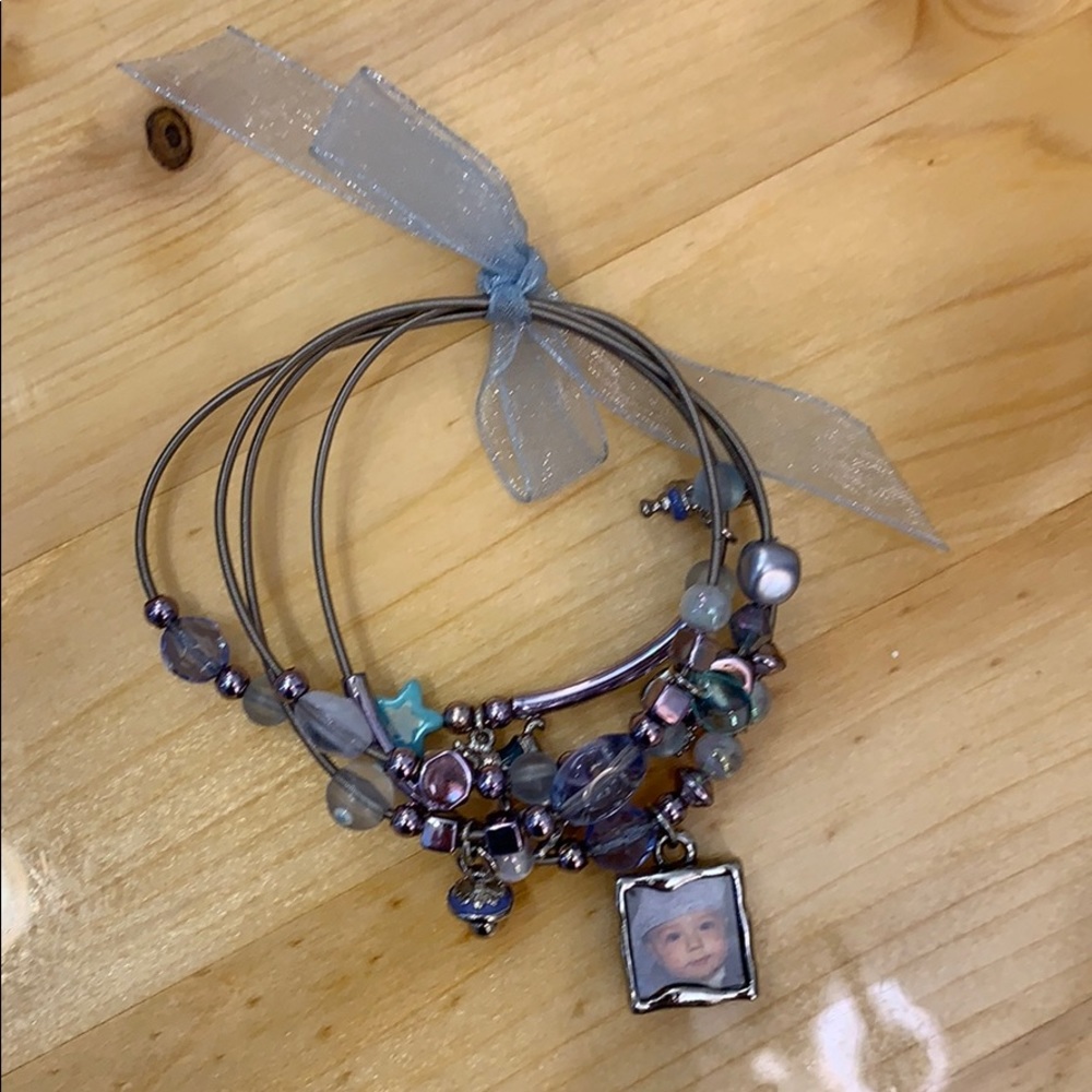 Beaded photo holder bracelet
